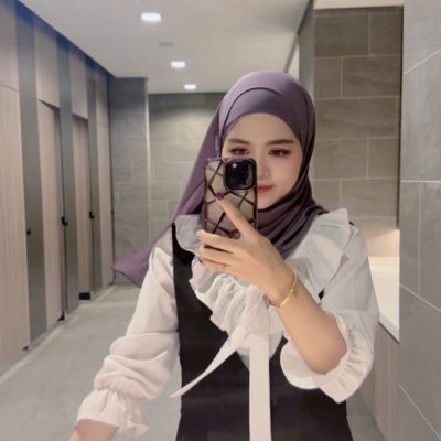 NurZephyr's profile picture. 