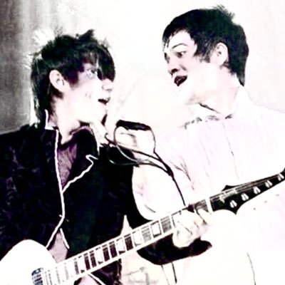 nrthrndownpourr's profile picture. panic at the disco enthusiast