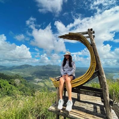 madamkris10's profile picture. be the best version of yourself✨hiraya manawari💫