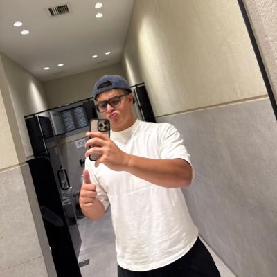 themznehab's profile picture. photographer, wake up, grind, pray, sleep, repeat