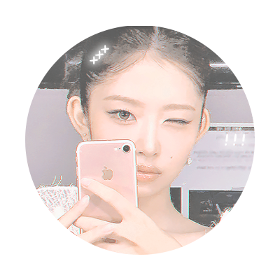 vivnyls's profile picture. 🌙🎀 夢をひとつひとつ手で結んで𓂃 every ribbon carries a wish 💌 handcrafted gently with love 🩵 星空の下のやさしい店 𖡋 softly curated for your heart 🕯