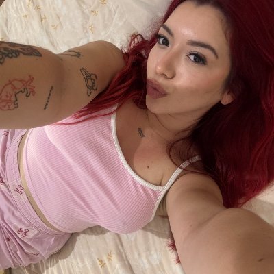 KTpennstate's profile picture. 22 | Redhead | PA troublemaker | Drink lover
DMs open… if you think you can handle me @CT_kayT