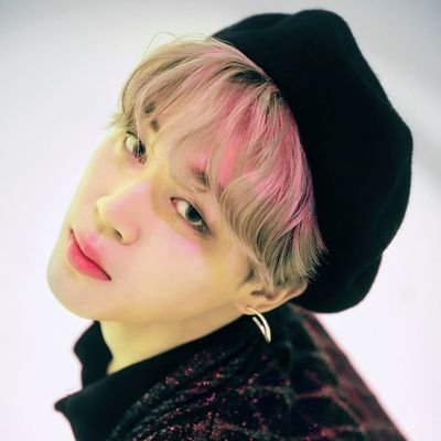 gukkmochi's profile picture. Vamos fazer uma porta no seu coração —Magic Shop