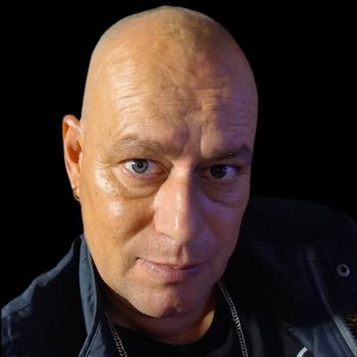 Danny16565470's profile picture. #Vader #Rottweilerlover #Feyenoord #PVV #FVD #GeertWilders #natuurmens #wappie #limburger