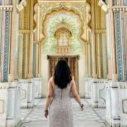 chatori_katori's profile picture. Hiring: Overlistener for my oversharing