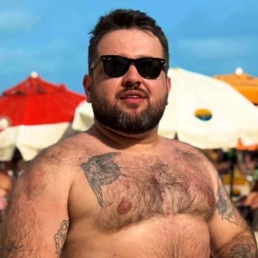 Gardini's profile picture. Este perfil contém cenas de surtos, biscoitagem e umas coisas nada a vê