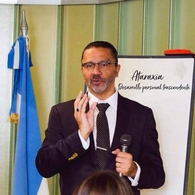 cb_coaching's profile picture. Coach personal y ejecutivo. Coaching político. Mentor. Escritor.