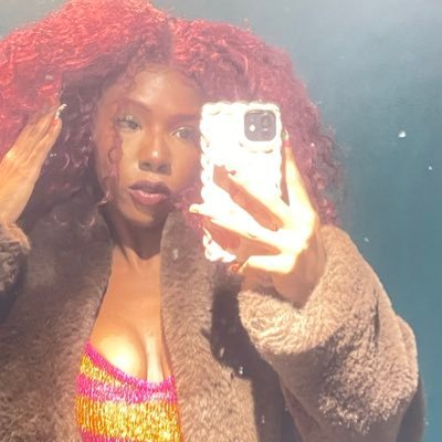 yungauntiee's profile picture. 🍓