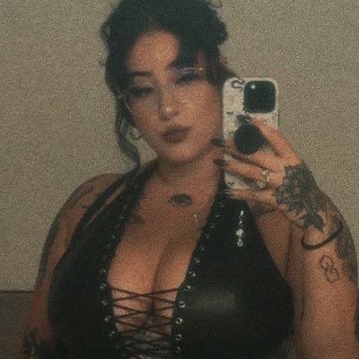 starcades's profile picture. ❝ thals. 32. jíbara • 🇵🇷 whatever happens, happens. | OF: https://t.co/B7J3zbFvfB | ig: twidust | not replying to DM’s just saying “hi” bruh.