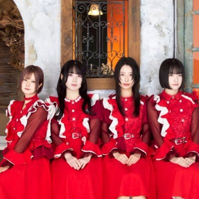 nuance_official's profile picture. 横浜の商店街から誕生したアイドル。2年後に横アリを目指してます！
⚪️@mitsuki_NUANCE 🟢@kyomi_NUANCE 🍑@momoko_nuance 🟣@hatsune_NUANCE 
📅https://t.co/6X3xBKn3Qp  📩otoiawase@minimaring.net