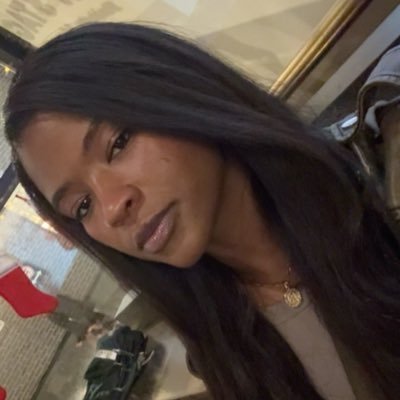 rebekitaa_'s profile picture. 🇵🇷 lol I made a new account