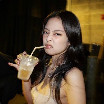 thislittllegurl's profile picture. 📖𓂃Divine Waves ִֶָ 
Jennie fan gal mennie

                                                      @newjeansdolll , @lilamiecelestee