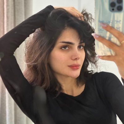 setare_sea's profile picture. من انسانِ دلخواهِ هیچ‌کس نیستم و نبودم و نخواهم بود نميدونم چرا