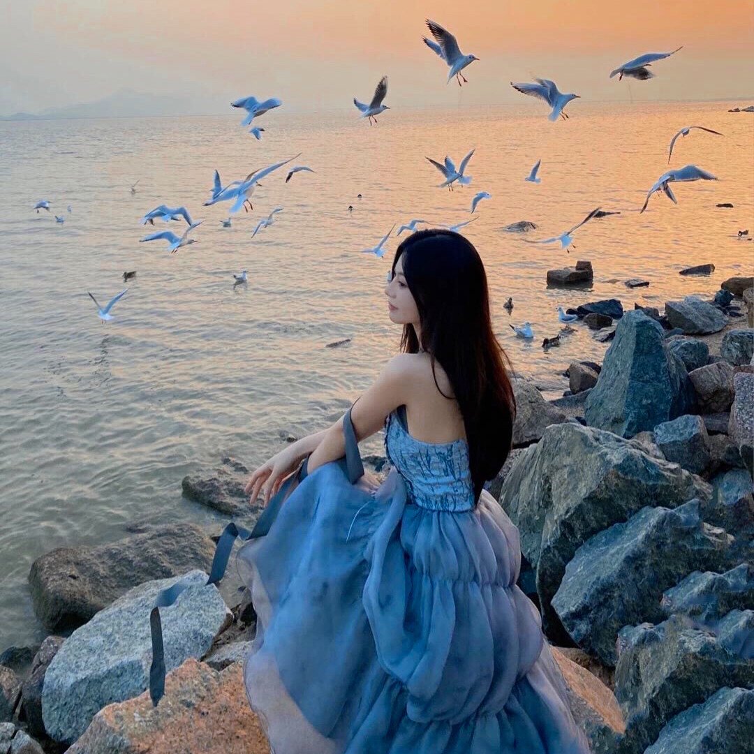 Amoli211761's profile picture. A soul that sparkles, radiating its own light