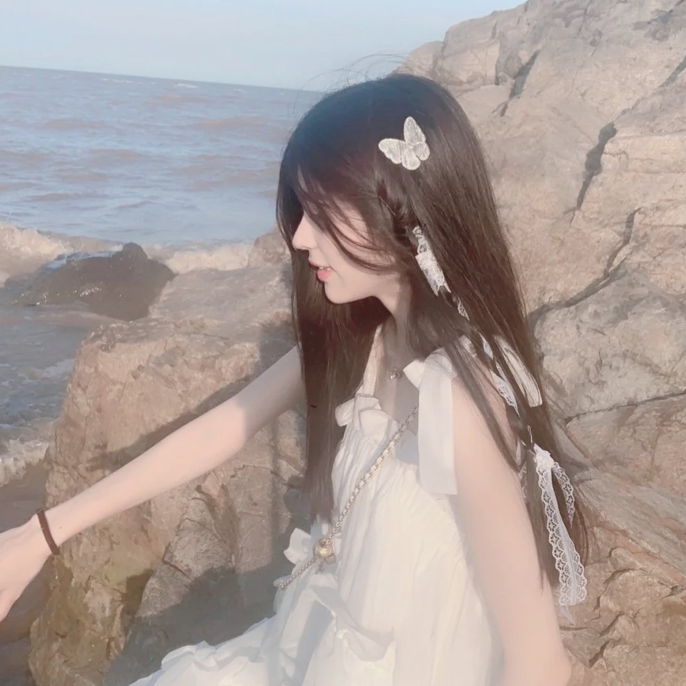 Althea467522's profile picture. Professional slacker, occasionally serious about work