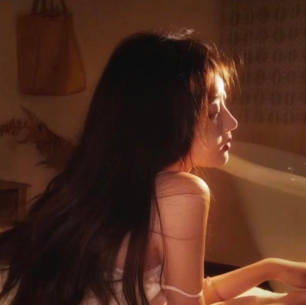 Appanoose159036's profile picture. Sunshine is perfect, breeze is gentle—just right for running.