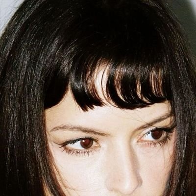 riavonfiyah's profile picture. 