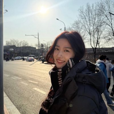 vampireflan's profile picture. probably yapping or watching a movie. currently playing where winds meet and genshin impact. EN/CN🆗