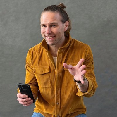 RyanMoldComedy's profile picture. Comedian 😄😂 Dog owner 🐶🐕 Proprietor of Atic Banbury 🎶🍺 info@ryanmold.com 💻 📧