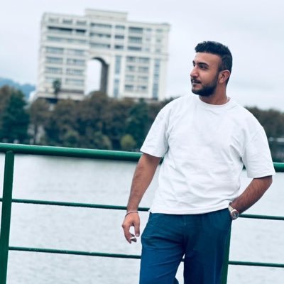 pete34677's profile picture. ماذا أفعل؟ لقد مَرَّ الوَقْت، وبَقِيتُ كَمَا أَنَا… وكأنّني لَم أَتَحَرَّك أبدًا، بينما أنا لَم أَتَوَقَّفْ عَنِ الرَّكْض. هَلْ كُنْتُ أَتَوَهَّم؟