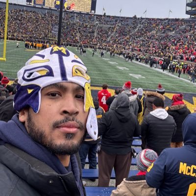 toinecodes's profile picture. originally this was an account dedicated to my tech aspirations. somehow it turned into a sports account. unfortunately a fan of Michigan Football