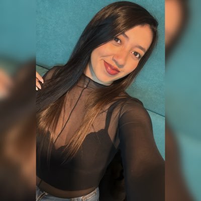 Danielag0213's profile picture. 