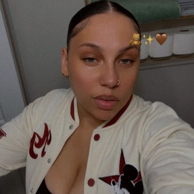 _itsnatbaby's profile picture. 🌈. the game is going to test you; never fold