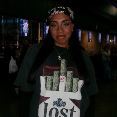 machinegunmadz's profile picture. fangirl first human second