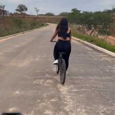 a_linebio's profile picture. 