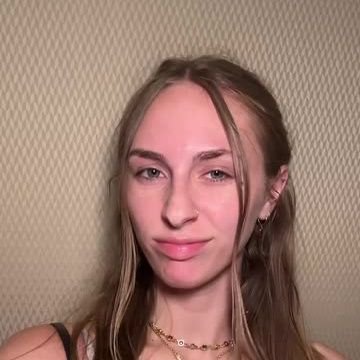 Emilysm77358484's profile picture. spreading 💕 love 😘 all over the world 🌍 kind 💖 honest 🥳 caring 💓 single 💕 girl 👄 looking for real 🥰 love 😘 real  information 💗 only 💟