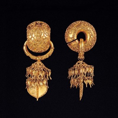 lucyliyouxoxo's profile picture. contact: lucyliyou@gmail.com
mgmt: cody@oneiric-age.com / eswelsh97@gmail.com