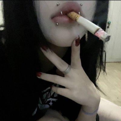 st4rshxpp1ng's profile picture. 