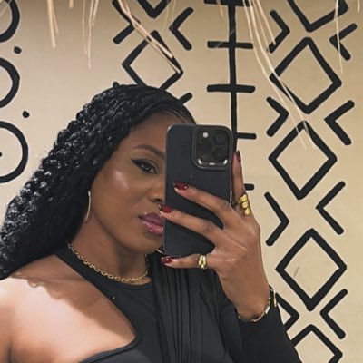 preye_itams's profile picture. Preyé for President 😌 | Inquiries: hey@preye.live