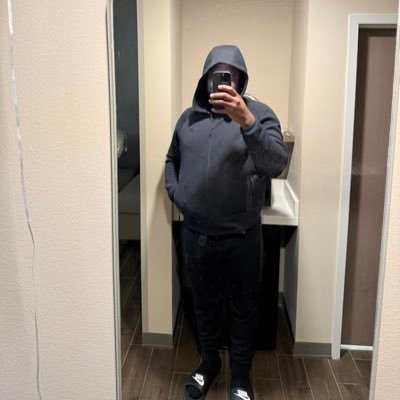 Pddingpot2's profile picture. The wrong account.