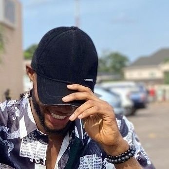 ChiziBMKT's profile picture. Brand Marketer • Creative Advertiser • Copywriter