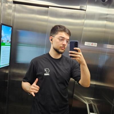 desirefps_'s profile picture. VALORANT pro
former: @furia academy
🇧🇷🇺🇸