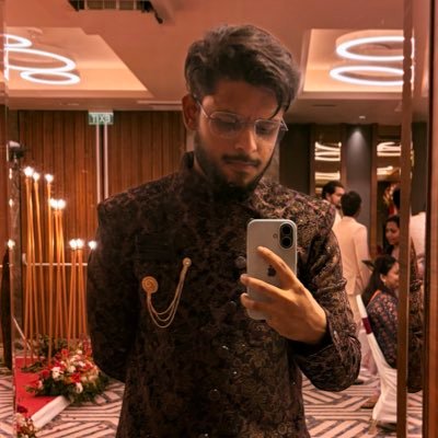 DebadreeC's profile picture. …….