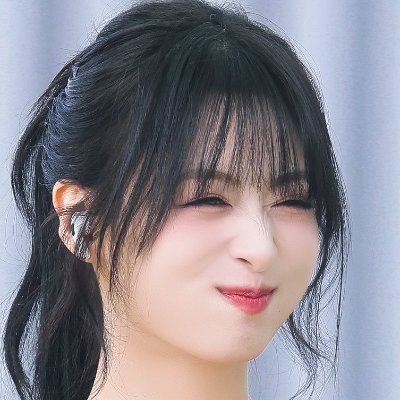 LoveShakeData's profile picture. I buy exclusive kpop data and then let it out into the world via my Gank shop: https://t.co/buJckzqMeC