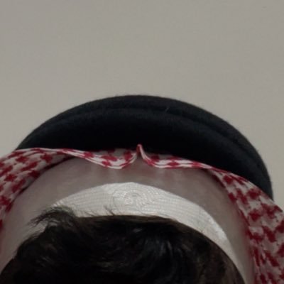 izi1u's profile picture. 