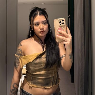 nari6ara's profile picture. 