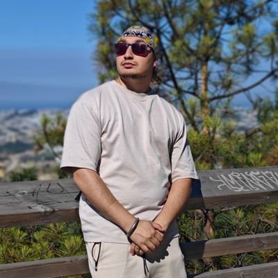 _ssavii's profile picture. hustle n motivate 💨                                                                  youtuber // tech recruiter