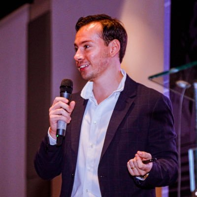 LuisCarloOrtiz1's profile picture. Gestor de Fondo de Inversiones | Gerente de Operaciones en @pamensrl | +6 años CEO Wallstreet Investment Fund and LC Finance LLC +5.000 Alumnos📊