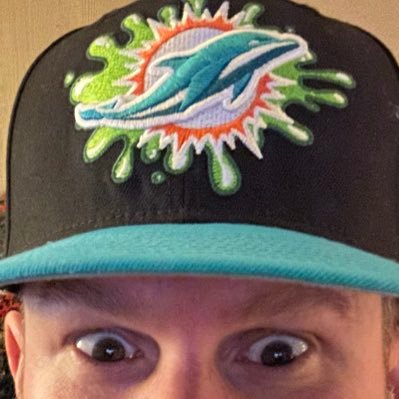 VinniePaulino's profile picture. Grand Marshal of the Scum Parade @TheCreepoff | Your 4th favorite WATP cohost | OG Dabbleverse | Charter member of Weight Watchers | subreddit Surfer