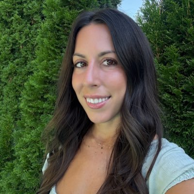 luisadituri_'s profile picture. Contemporary Romance Writer | 6+ million reads online | Read EXTRA CREDIT on Kindle Unlimited