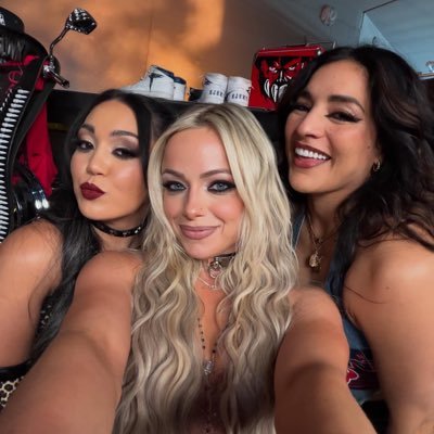 kpopandwwefann's profile picture. 21 🫶 (14/10/2003)i love kpop and wwe 🇬🇧 (I miss you mummy you will be in heart forever 27/4/2020) pronouns are she/her