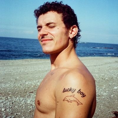 duenodelcieIo's profile picture. based on an original idea by charli xcx.