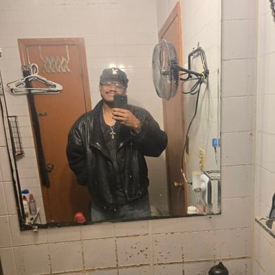 Cham_413's profile picture. 