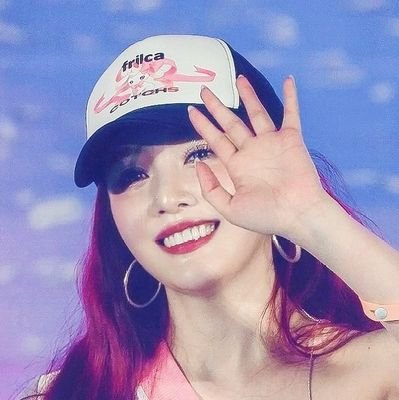 JYISW's profile picture. red velvet is the playlist of my life 💝💛💙💚💜 레드벨벳 흥을 돋구자! 👑🎀