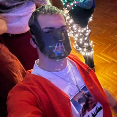 LeMendibilien's profile picture. je demandes des chocolatines dans les boulangeries parisiennes