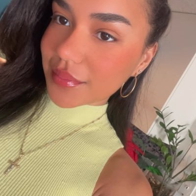 FrancesCoral2's profile picture. pr